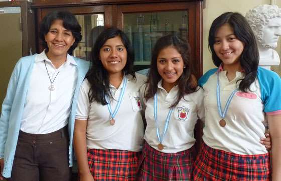 Alumnas de la Escuela Normal lograron una mención en las Olimpíadas Nacionales de Biología