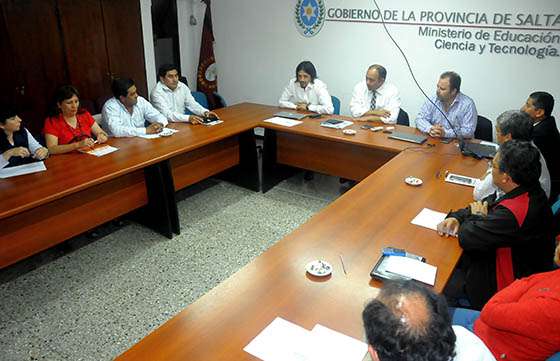 Se desarrolló la primera jornada de negociación salarial con los gremios de educación