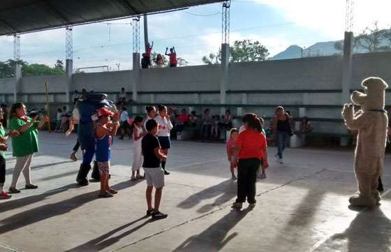 La Policía Comunitaria organizó la primera “Ferisanlo” en San Lorenzo