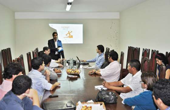 El Gobierno aúna esfuerzos para promover el emprendedurismo en los municipios