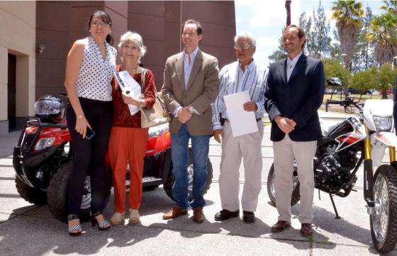 La Provincia entregó vehículos de trabajo a consorcios de riego del interior