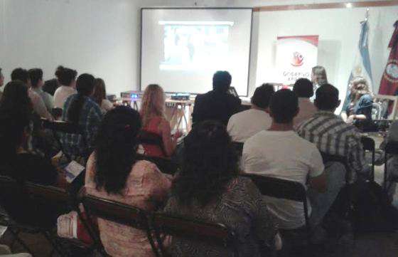 Capacitan a emprendedores sobre el programa Marca Colectiva