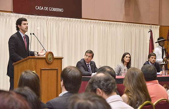 El Gobierno promueve más y mejores derechos para los consumidores