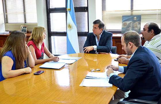 El Ministerio de Gobierno estrecha vínculos con organizaciones del tercer sector