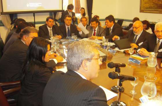 Salta planteó la necesidad de trabajar en normas especiales para productos artesanales