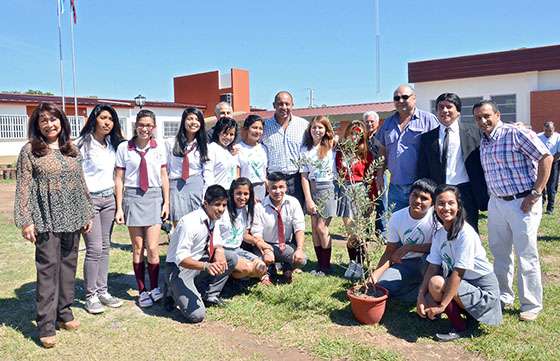 Mil trescientos jóvenes de Colonia Santa Rosa cuentan con nuevo edificio escolar