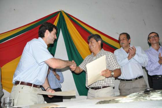 Salta y Tarija definen agenda de trabajo conjunto para el 2010