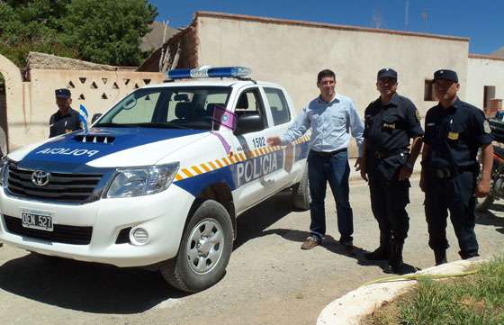 Nuevos vehículos y elementos logísticos para dependencias policiales del Valle Calchaquí