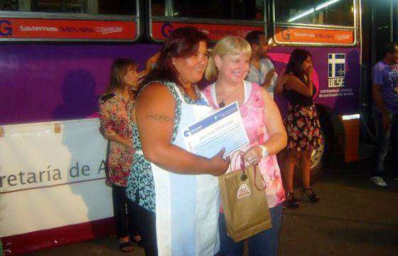 Salta Come en Familia entregó 45  certificados en Joaquín V. González