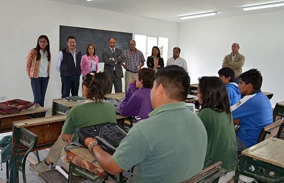 Se habilitó un aula taller y sistema de riego en la Escuela Agrícola