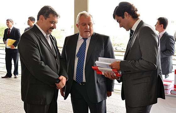 Fue presentado  el libro “La Constitución de la Provincia de Salta, Anotada, Comentada y Concordada”