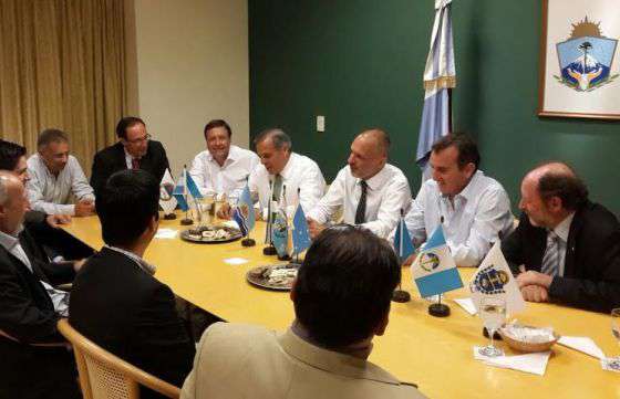Encuentro de provincias productoras de hidrocarburos para proteger las inversiones previstas