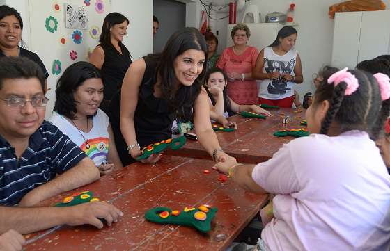 La ministra de Derechos Humanos visitó la Asociación SER