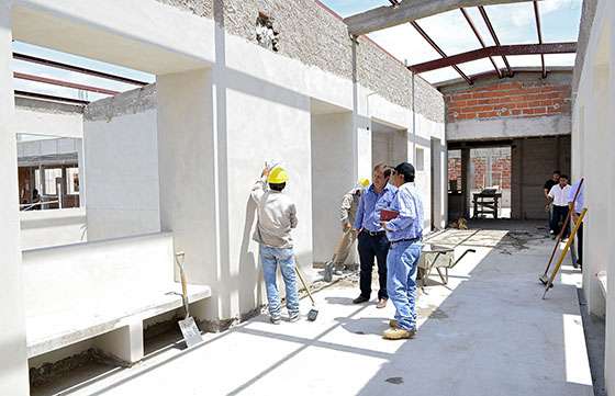 Los estudiantes del colegio 2 de Abril de 1982 en pocos meses tendrán un nuevo edificio