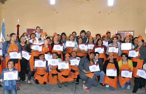 El Ministerio de Trabajo ya formó a 360 personas del interior como auxiliares gastronómicos