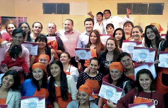 El Ministerio de Trabajo ya formó a 360 personas del interior como auxiliares gastronómicos