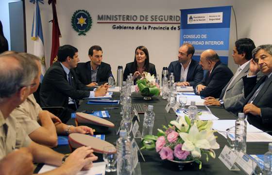 Nación y provincias del NOA firmaron  convenios de cooperación en materia de seguridad