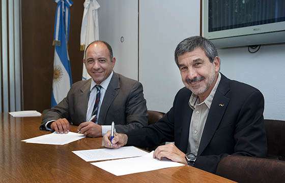 A través de un convenio el CONICET apoyará proyectos científicos escolares