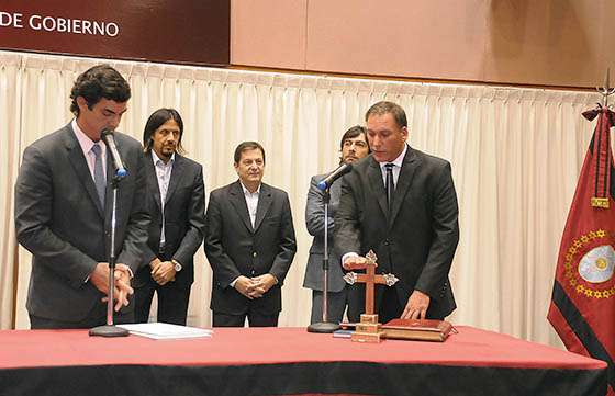 Urtubey tomó juramento a los nuevos secretarios del Ministerio de la Primera Infancia