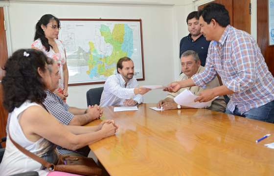 El Gobierno otorgó  asistencia crediticia a pequeños productores frutihortícolas