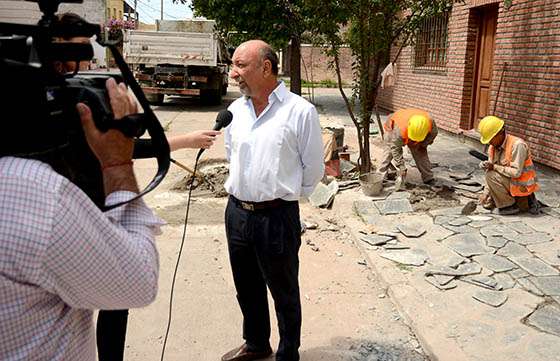 Más de mil familias beneficiadas con las obras de renovación de redes de agua en Salta