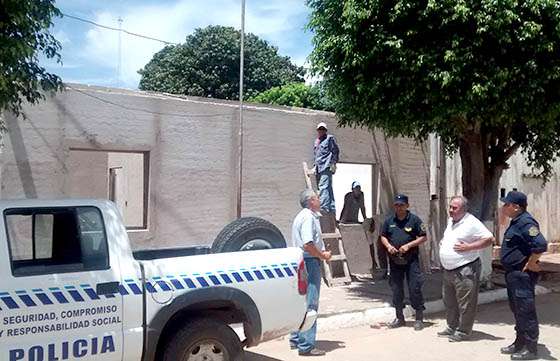 Supervisaron los trabajos ampliación y refacción en la comisaría de Urundel