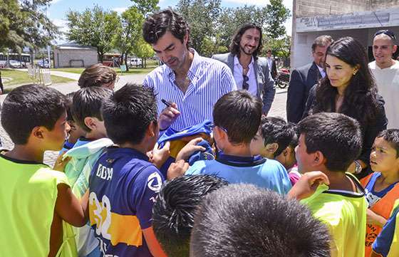 Urtubey acompañó a los 1500 chicos que participaron en el encuentro de las escuelas de fútbol de verano