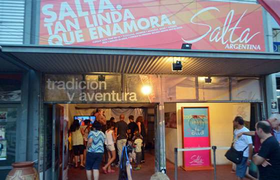 Salta difunde su oferta turística en Cosquín y Carlos Paz