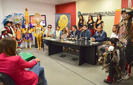 Rosario de Lerma presentó su calendario de carnaval