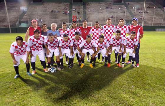 Noche de semifinales en el Campeonato de Fútbol de los Barrios