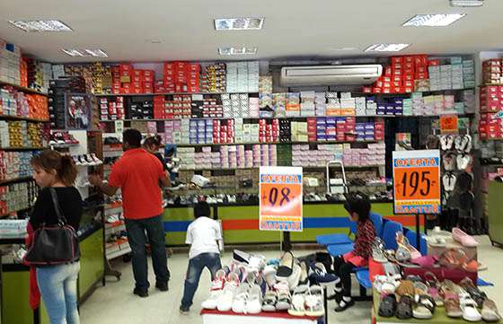 Defensa del Consumidor de la Provincia acordó con ocho comercios la canasta escolar
