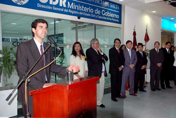 Fue inaugurado el primer Centro de Documentación Rápida del Registro Civil 