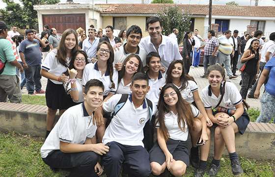 “La educación es el único pasaporte para mejorar nuestra calidad de vida” dijo Urtubey