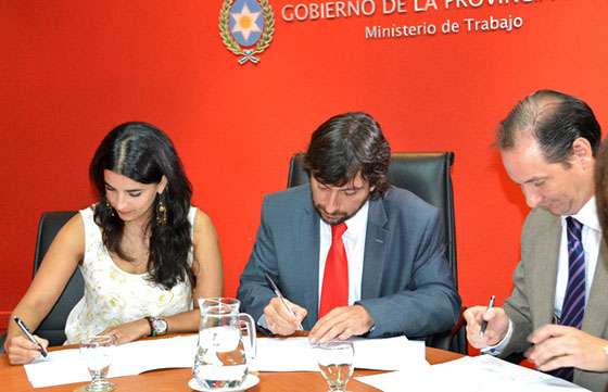 El Gobierno capacita a los primeros catadores ciegos para su inclusión laboral