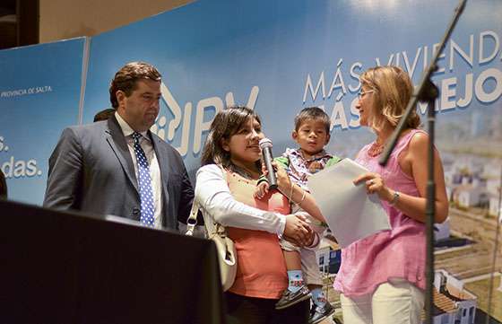 Entre enero y marzo se preadjudicaron 1.149 viviendas a familias de Capital
