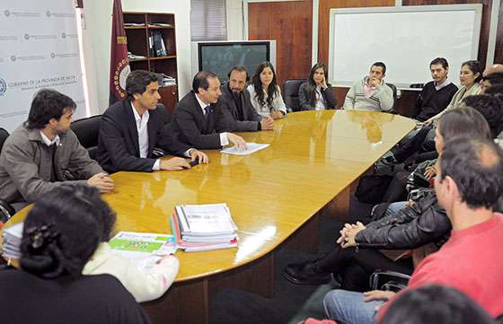 Gobierno y Municipalidad aúnan esfuerzos en beneficio de emprendedores salteños