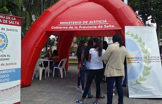 Atención al Ciudadano asesoró en sus consultas jurídicas a 70 vecinos de Rosario de Lerma