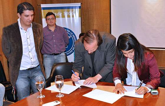 Jóvenes emprendedores de Capital accederán a microcréditos