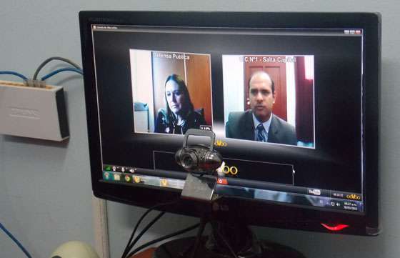 Los Defensores Oficiales atenderán a los internos por videoconferencia