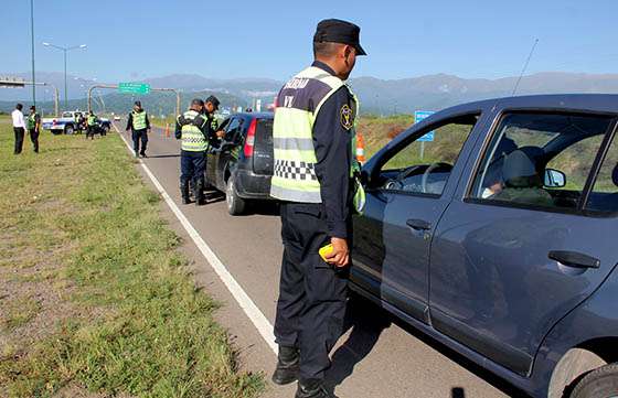 Seguridad Vial controló más de 2 mil vehículos en la provincia