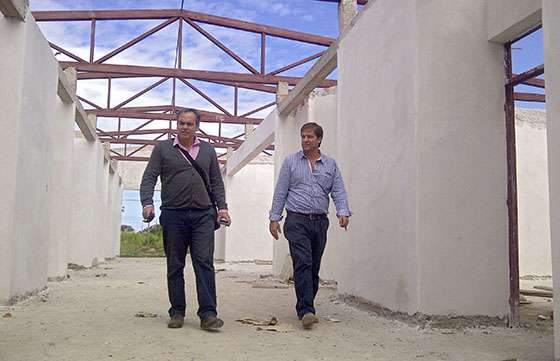 El Gobierno construye edificios para los tres niveles educativos en J.V. González