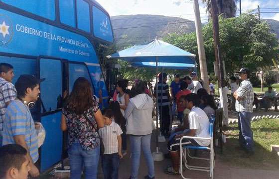 El móvil de documentación trabaja en Villa Mitre