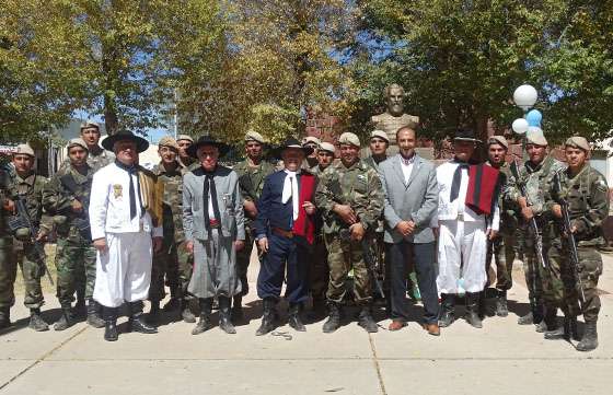 Salta donó un busto de Güemes por el bicentenario de la batalla Puesto Grande del Marqués