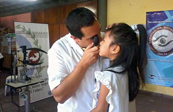 Más de 16.700 niños evaluados en el marco del Programa Visión 20/20