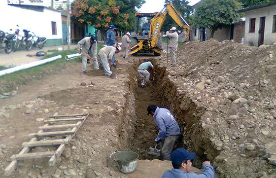 Iniciaron los trabajos de la nueva red de cloacas en barrio Constituyentes de Orán