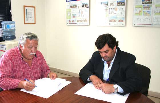 El IPV construye casas para familias de escasos recursos de El Jardín y El Espinal