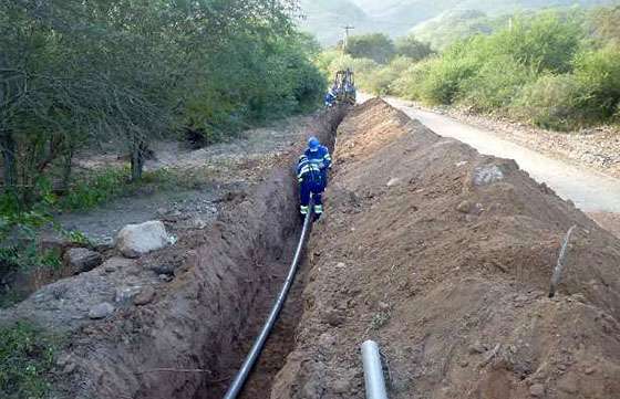 Más de 100 familias del paraje Saladillo acceden al servicio de agua