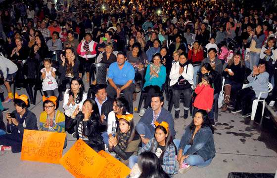 El ciclo Humanidad, Arte y Música finalizó ante una multitud  que se sumó a la lucha contra la violencia de género