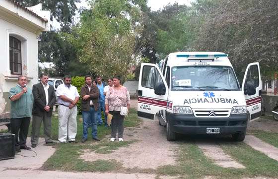 Salud Pública entregó ambulancias en Metán y El Galpón