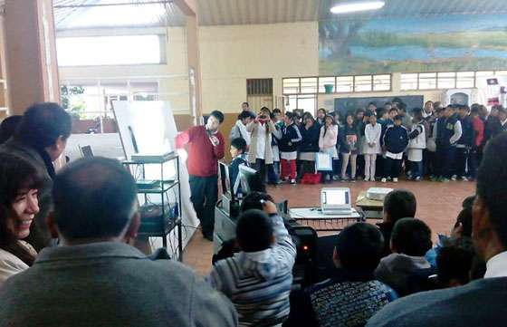 La escuela IV Centenario de la Fundación de Salta trabaja con tecnologías del Aula Digital Móvil
